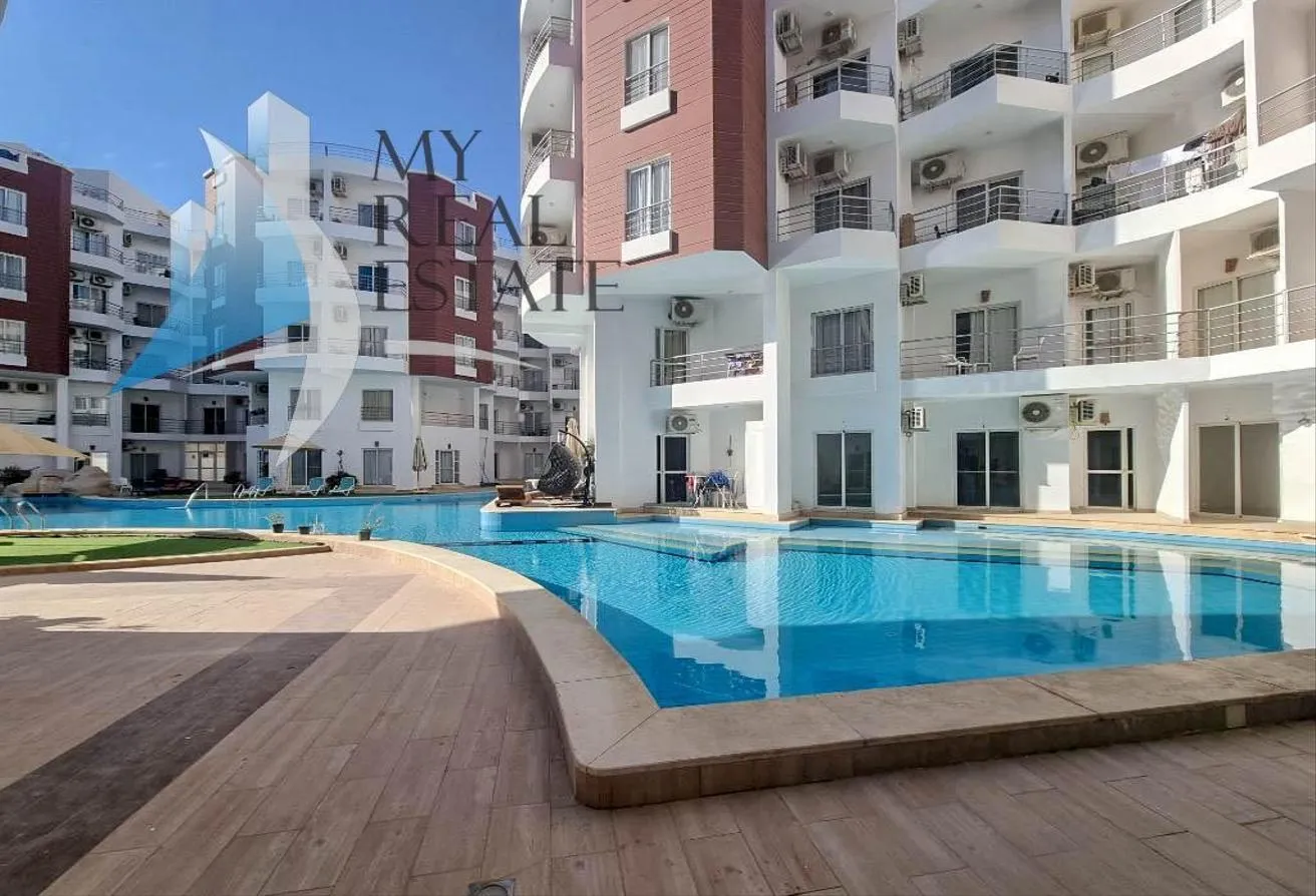 Sale in Aqua Palms Resort: Nicely furnished pool view studio in Aqua Palms
