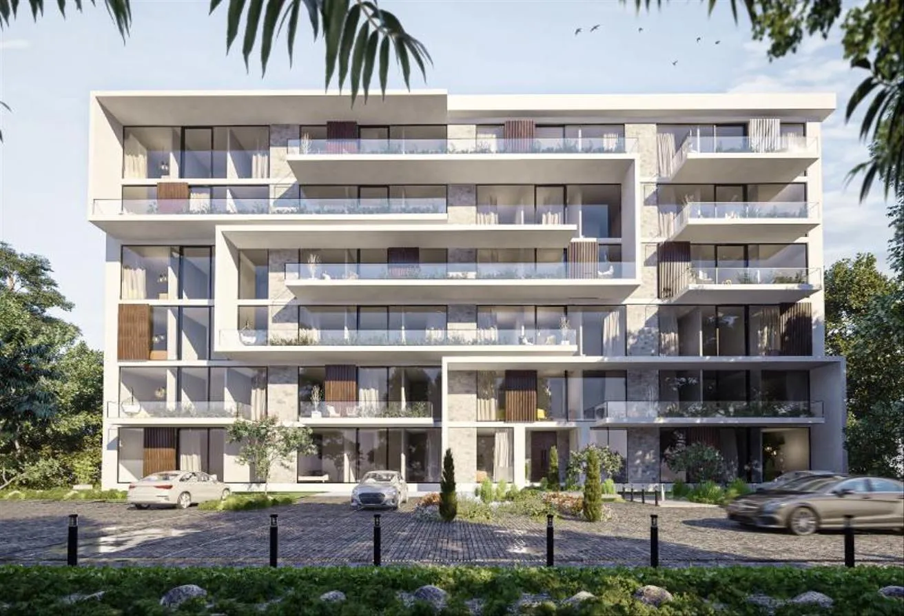 Sale in The Crest: Duplex shot for sale in Golden Square with in10%DP