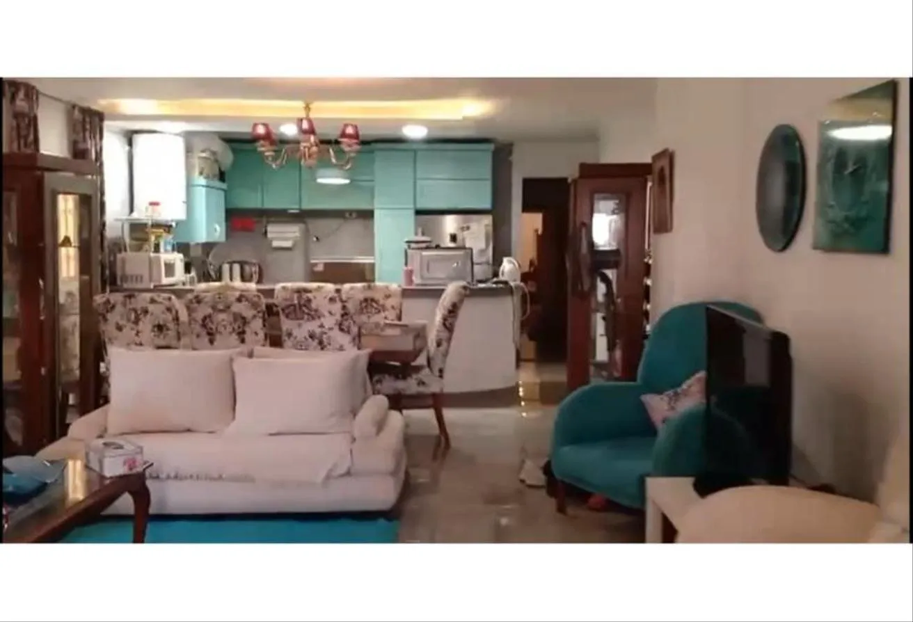 Sale in 16th District: For sale apartment with garden in front of Beverly