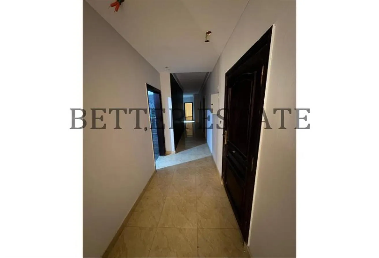 Rent in El Banafseg 1: Office 500m for rent suitable for companies