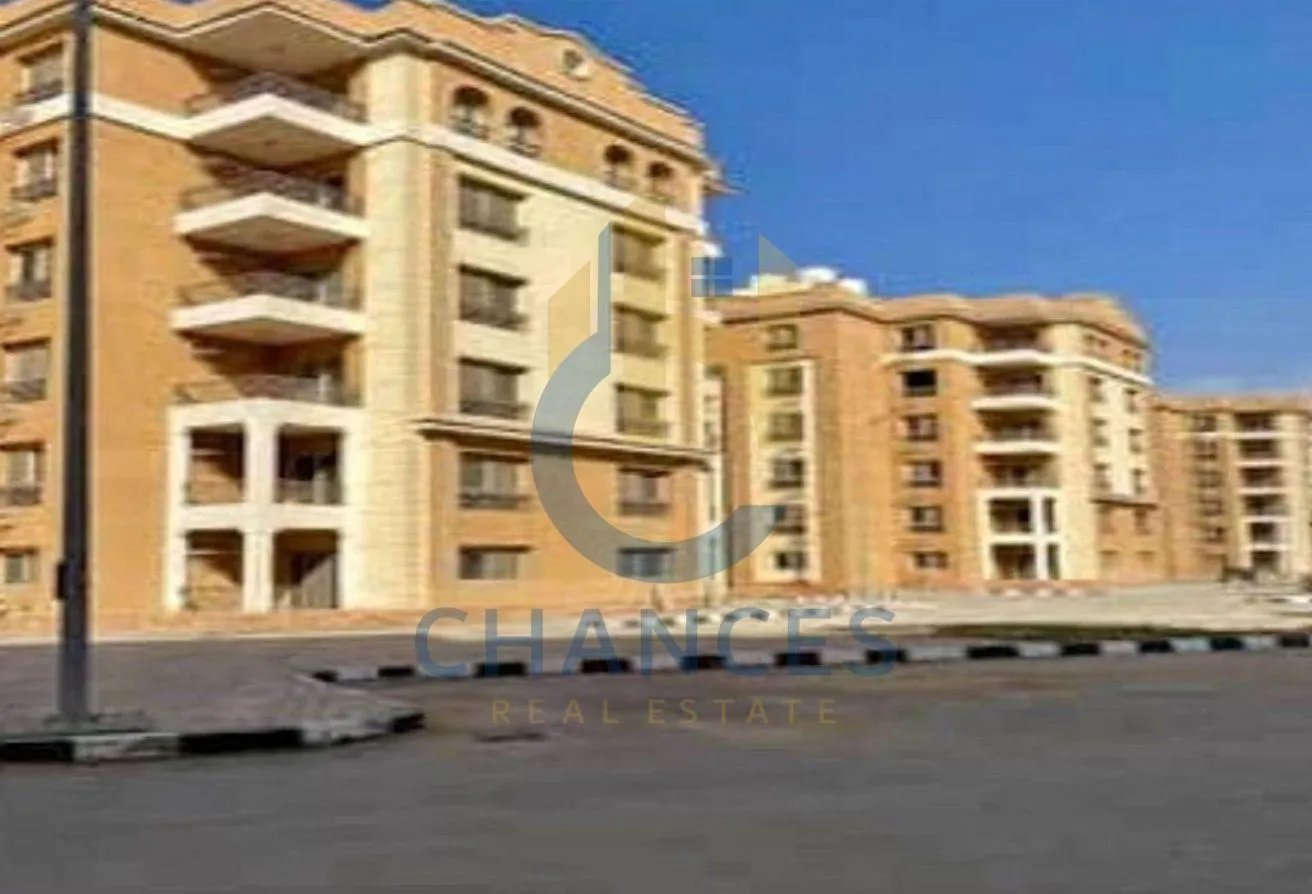 Rent in 5th Settlement Compounds: دوبلكس للأيجار 250م كمبوند زيزينيا سوبر لوكس مودرن