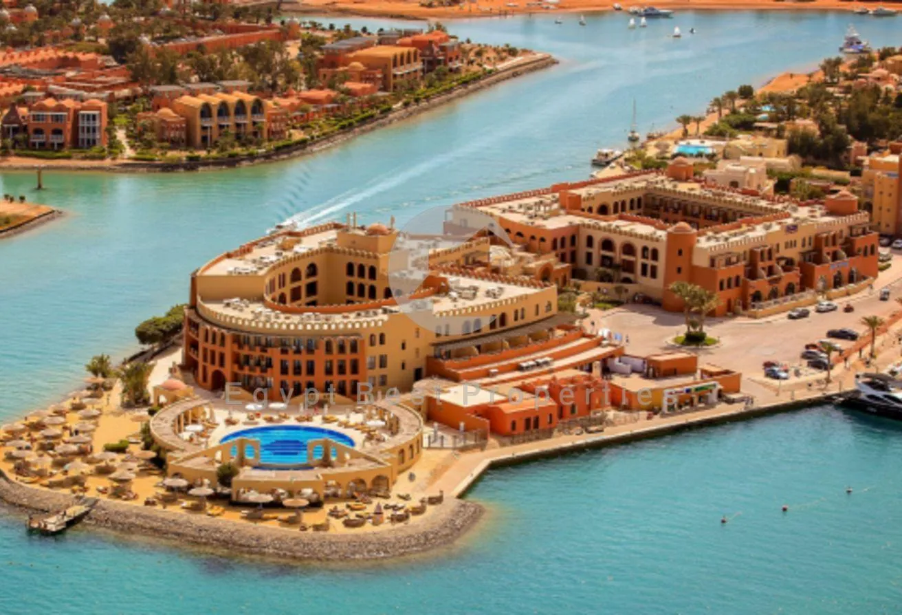 البيع في التل القديم: فيلا علي اللاجون للبيع في الجونه وتقسيط علي 5 سنين 
