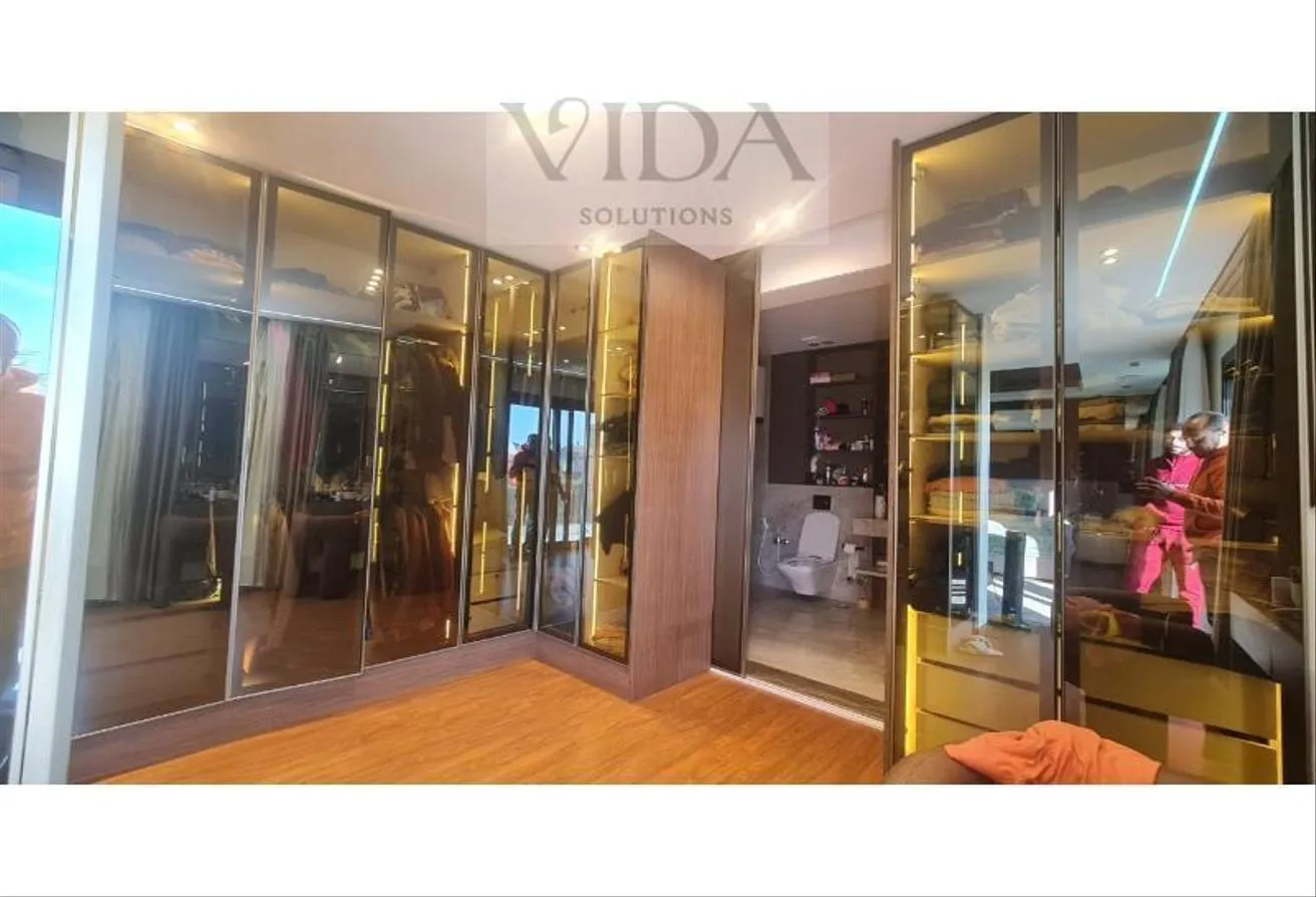 Gallery Image 13