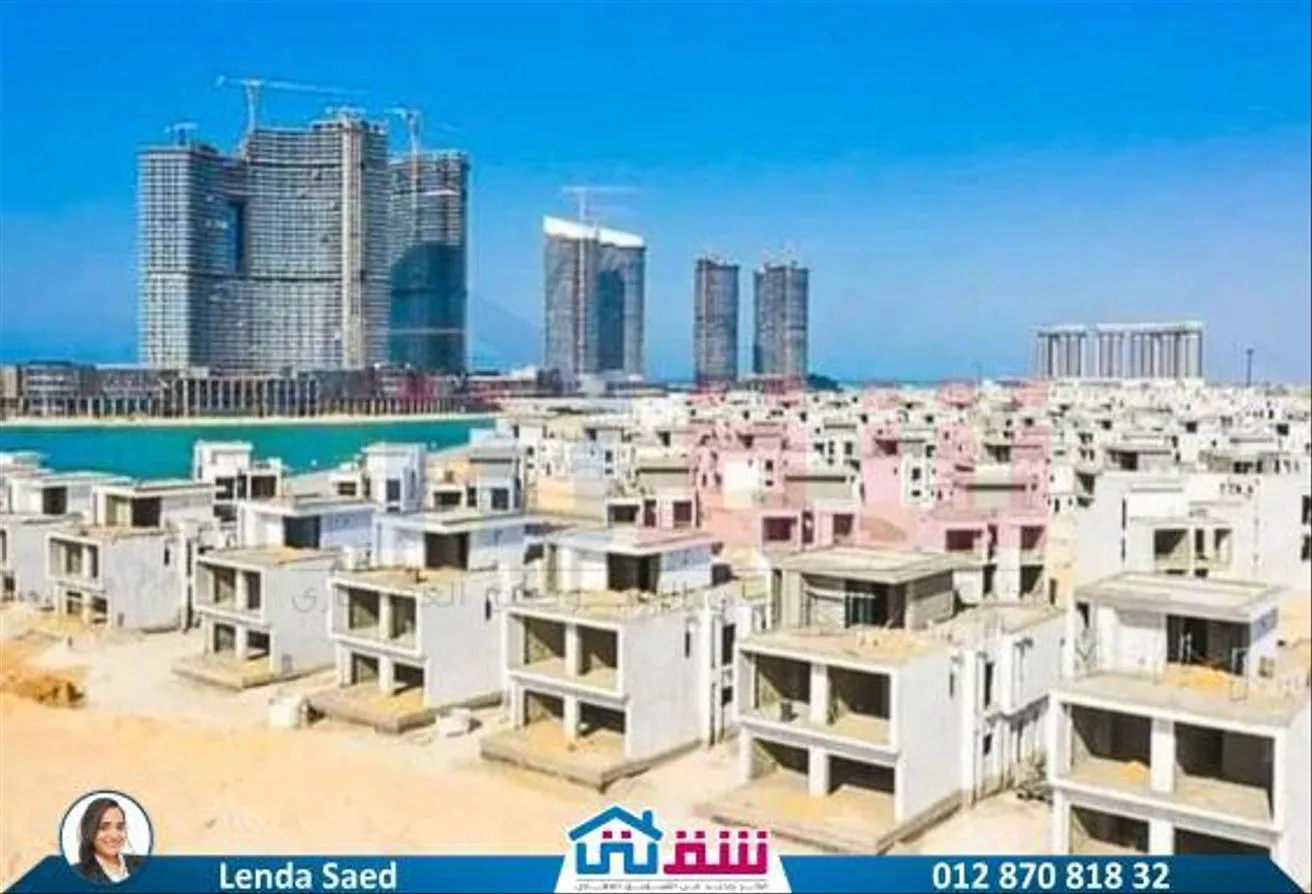 Sale in New Alamein City: Commercial For Sale 227m Down town New Alamine