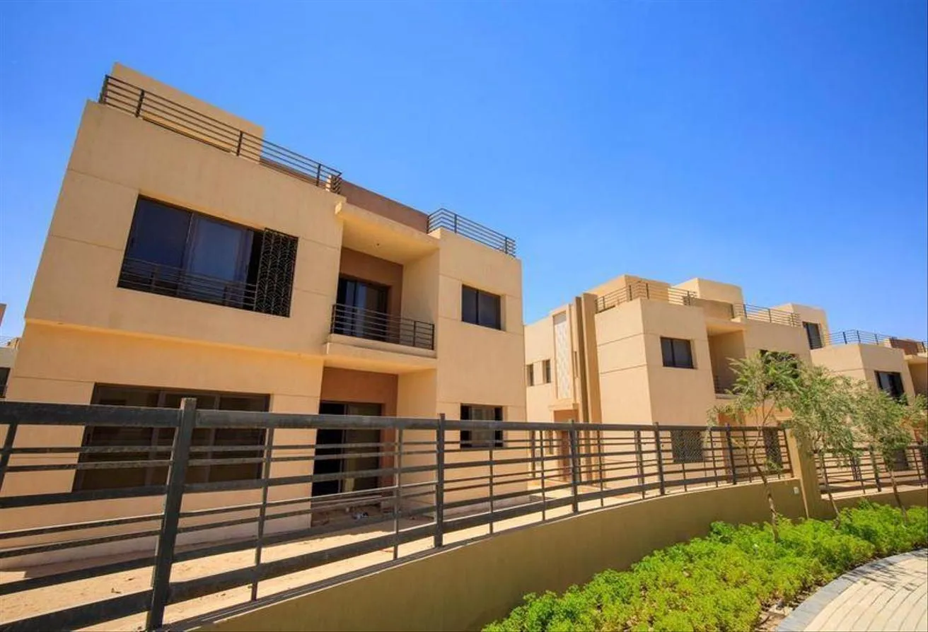 Sale in Alma: Villa in Alma Compound next to Arkan and Americana