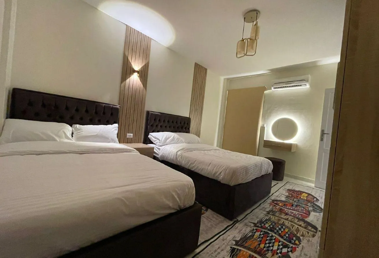 Rent in Rehab City Second Phase: لمحبي الارضي بجاردن تشطيبات خاصة وفرش مودرن