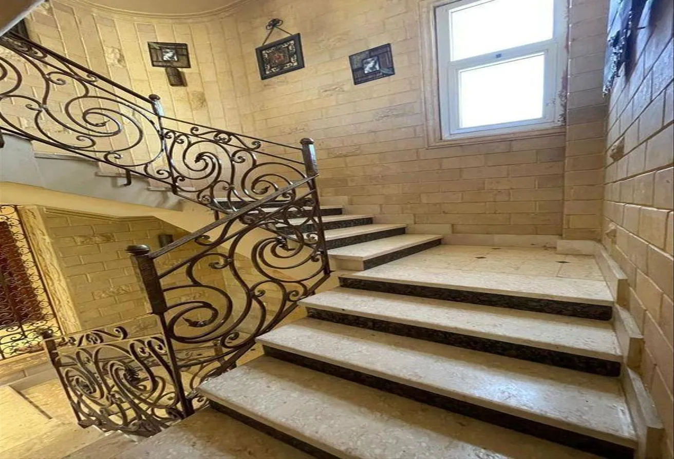 Gallery Image 7