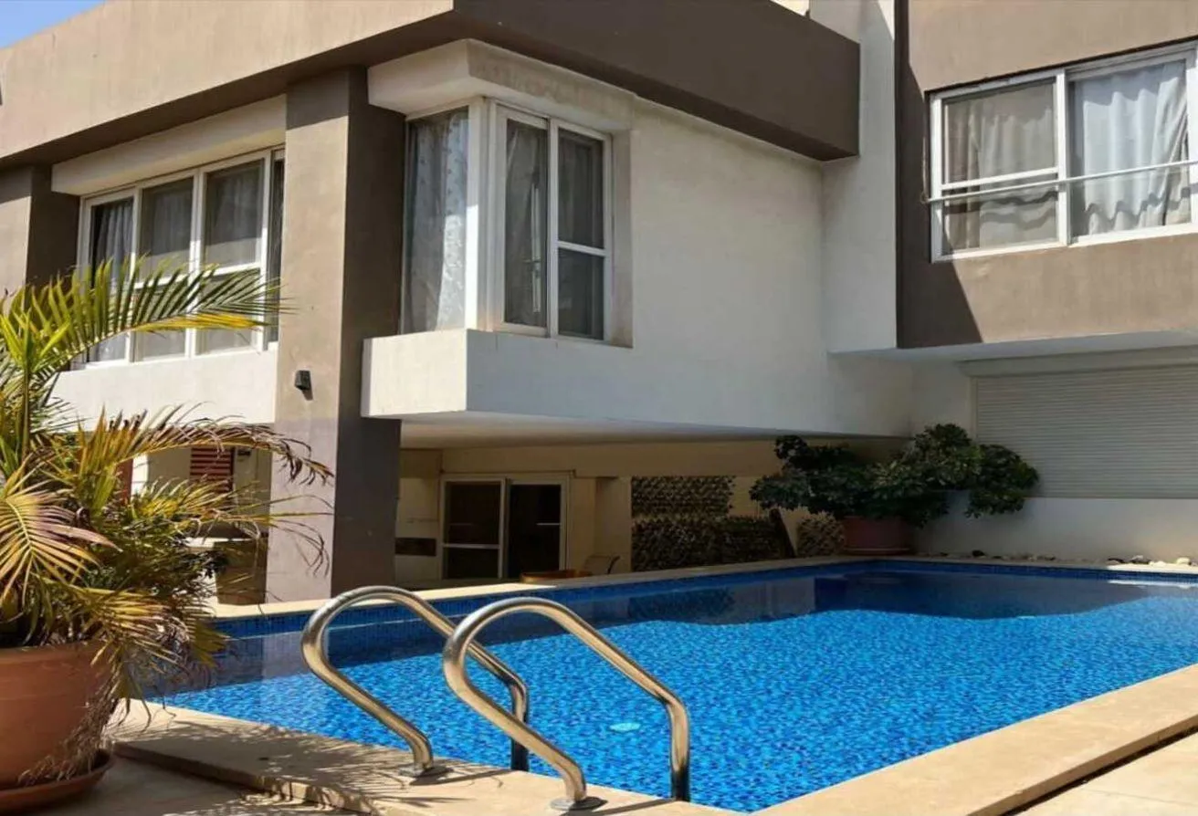 Sale in Etapa: Duplex in prime location in zayed inst. over 8 yrs