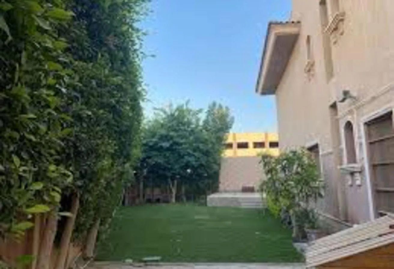 Sale in 9th District: Townhouse corner in Garden City Al-Abd