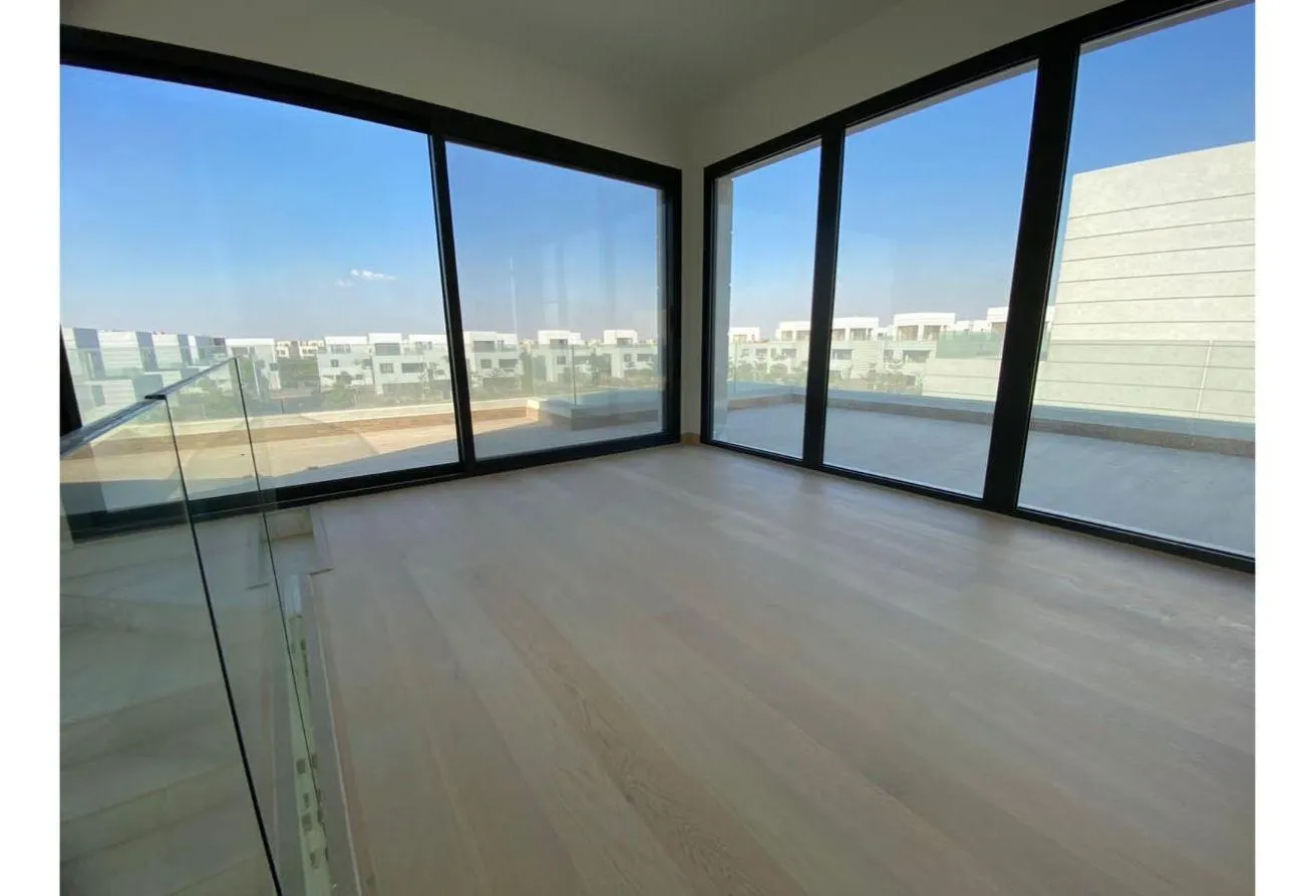 Gallery Image 11