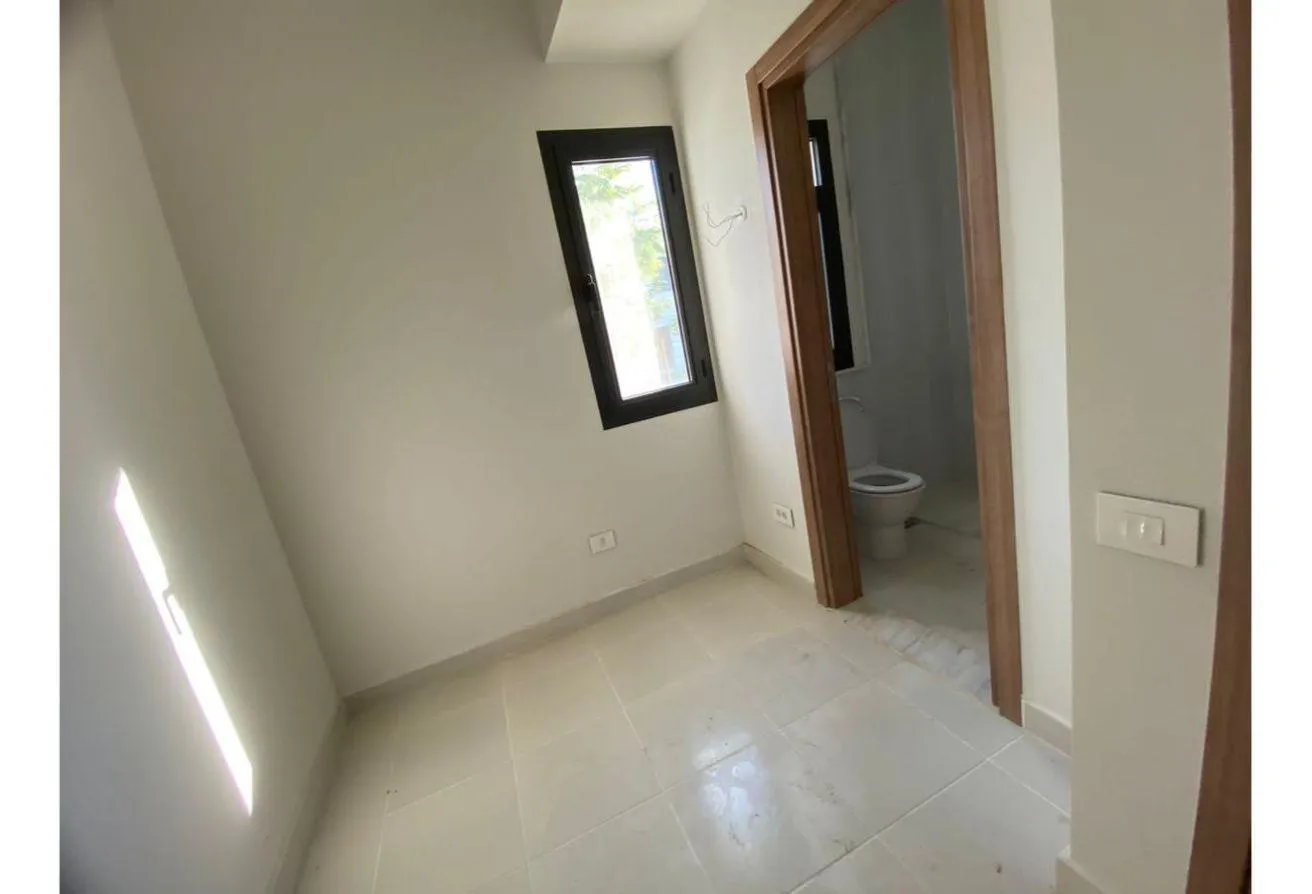 Gallery Image 22