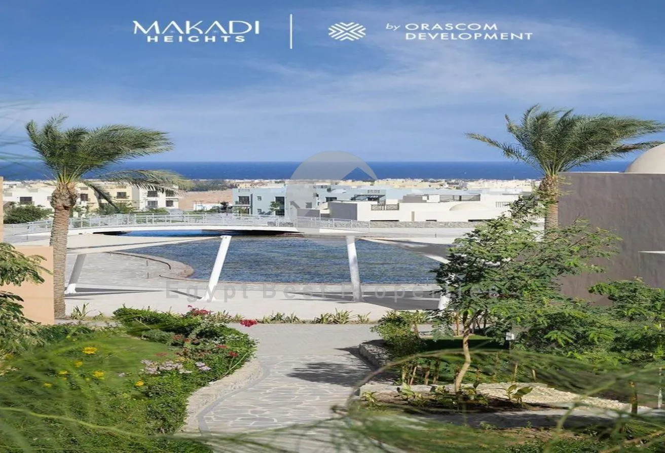 Sale in Fanadir Bay: Double view villa sea and lagoon F.F  5%DP .