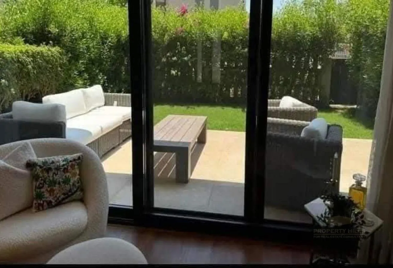 Sale in Rock Eden: Dream Villa near Mall of Egypt Ready to move 10y