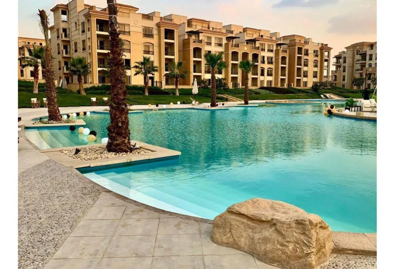 Sale in Stone Residence: شقة للبيع بكمبوند استلام فوري نص تشطيب