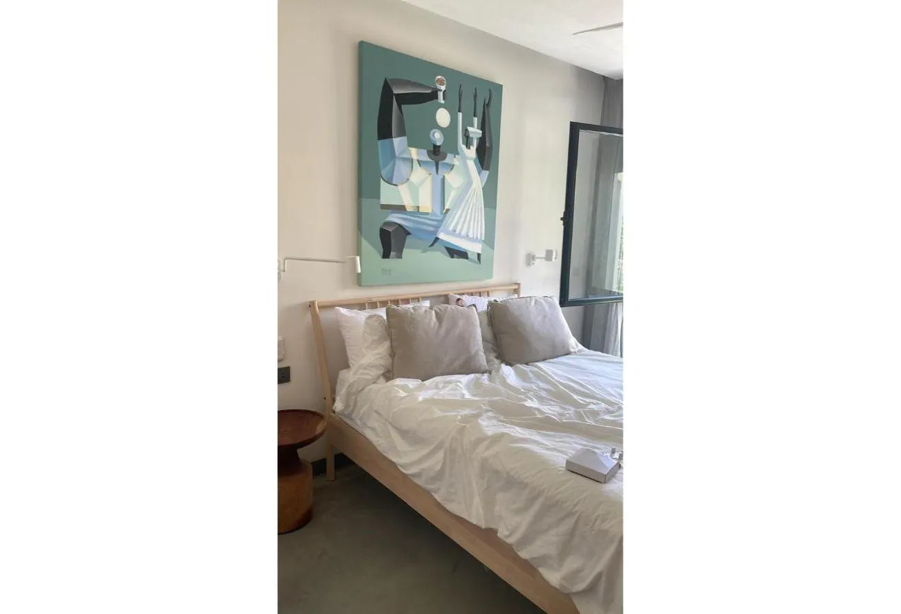 Gallery Image 6