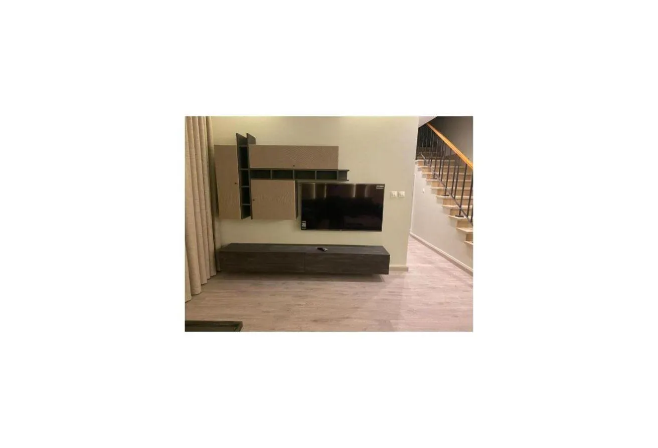 Gallery Image 14