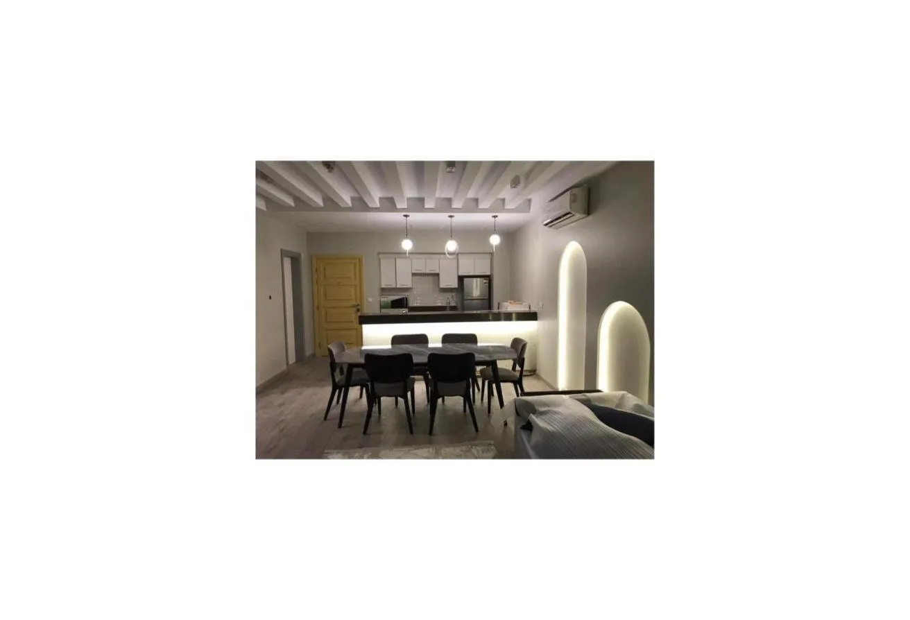 Gallery Image 16