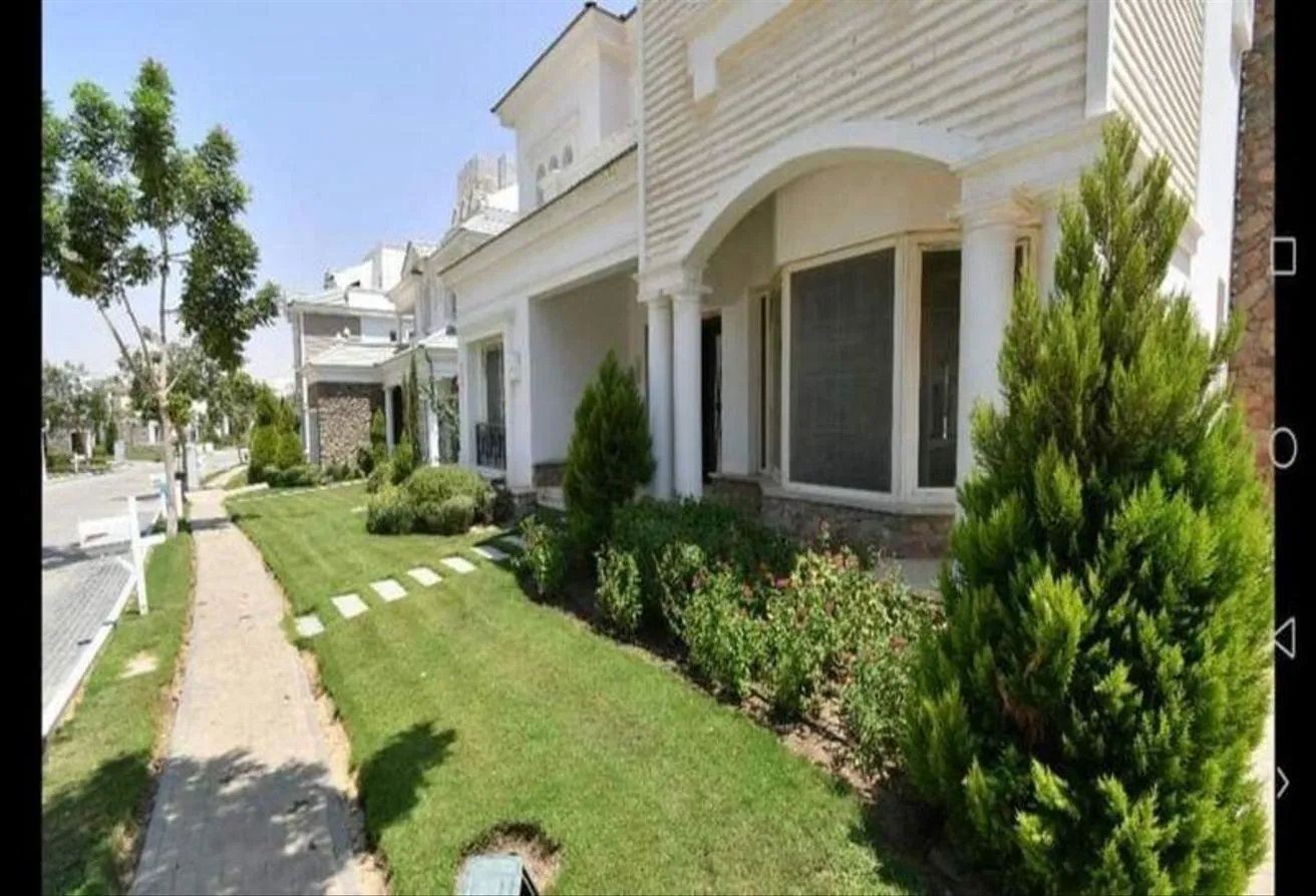 Sale in Mountain View iCity October: Ivilla for sale with private garden in Mv ICity