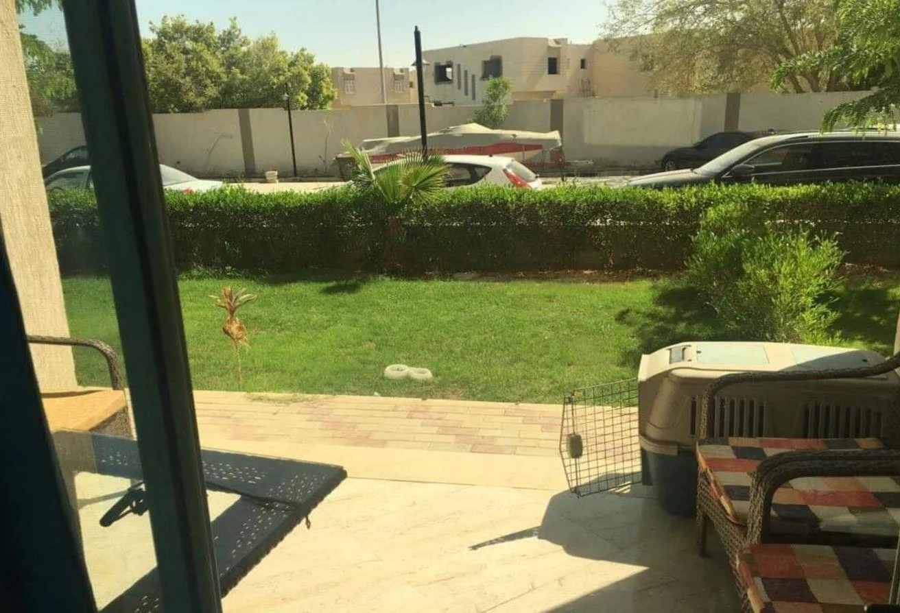 Sale in Aroma Residence: للبيع بنتهاوس بأجمل قرى العين السخنه فى اروما مكيف