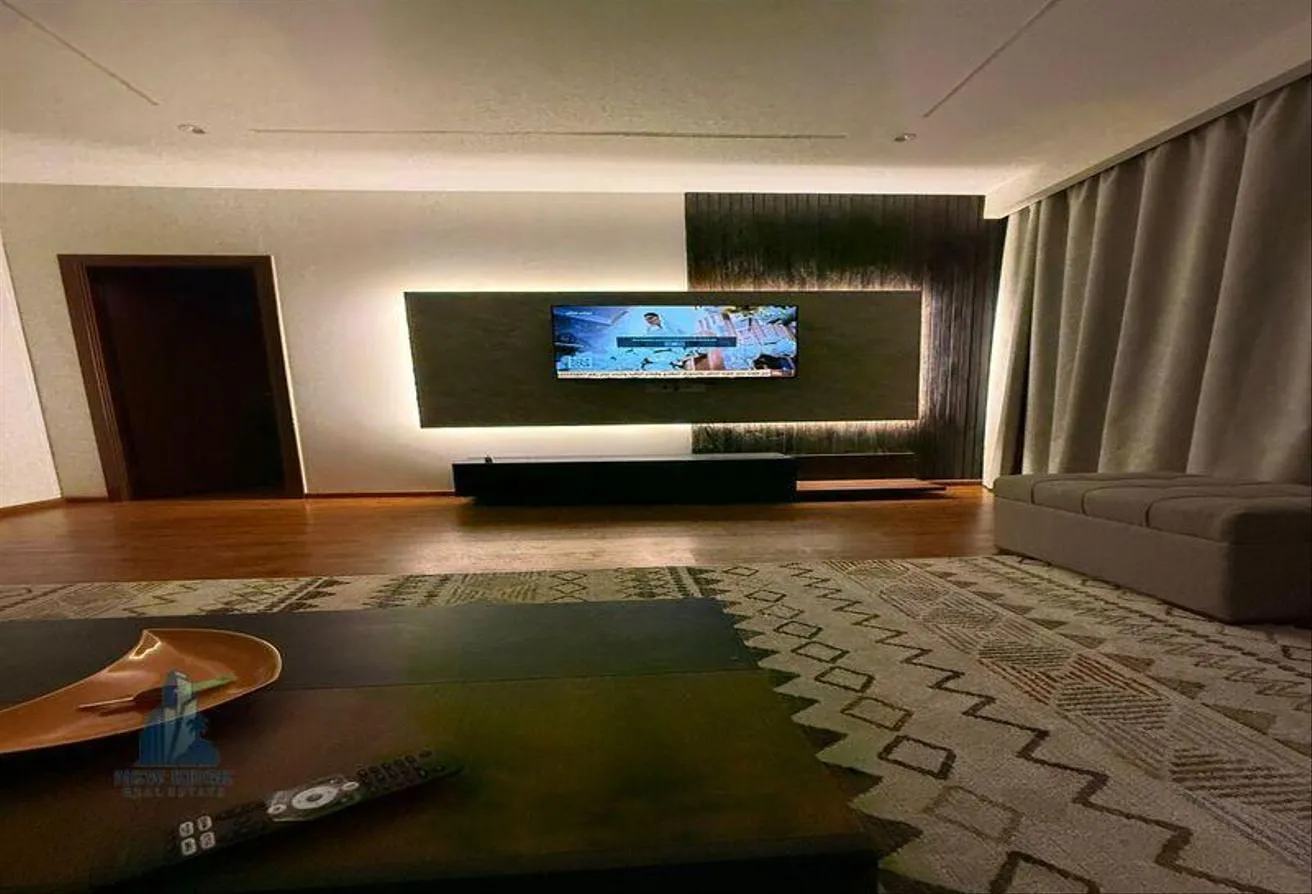 Rent in Talaat Harb Axis: Ultra modern finishing studio for rent in El Tagam