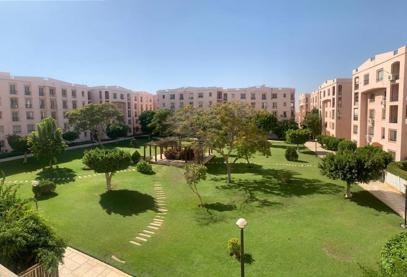 Sale in Rehab City First Phase: شقه لقطة للبيع الرحاب بالفرش ١٠٥ م بجوار الخدمات