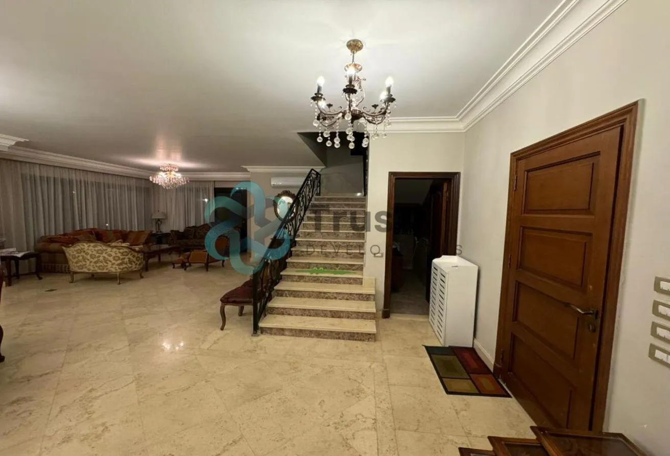 Rent in Casa: Duplx for rant Compound Casa, Beverly Hills