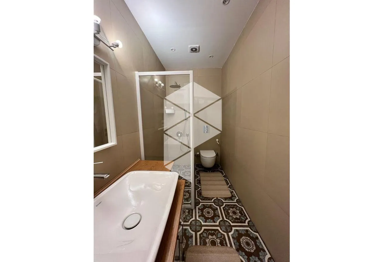 Gallery Image 12