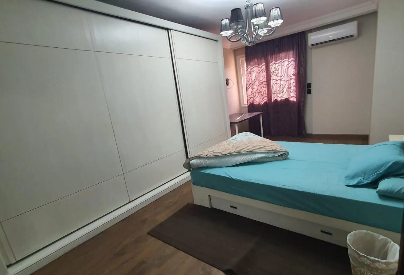 Rent in Rehab City Forth Phase: شقة 113م بحديقة 50م الرحاب للأيجار 2 نوم بالمطبخ