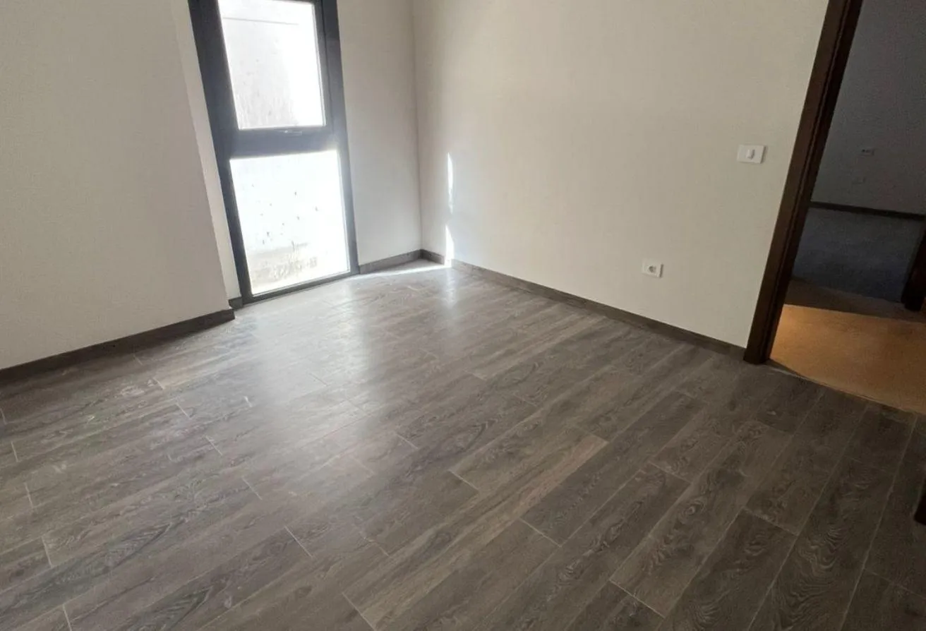 Rent in Aura: Apartment for rent in Zaid West, finished