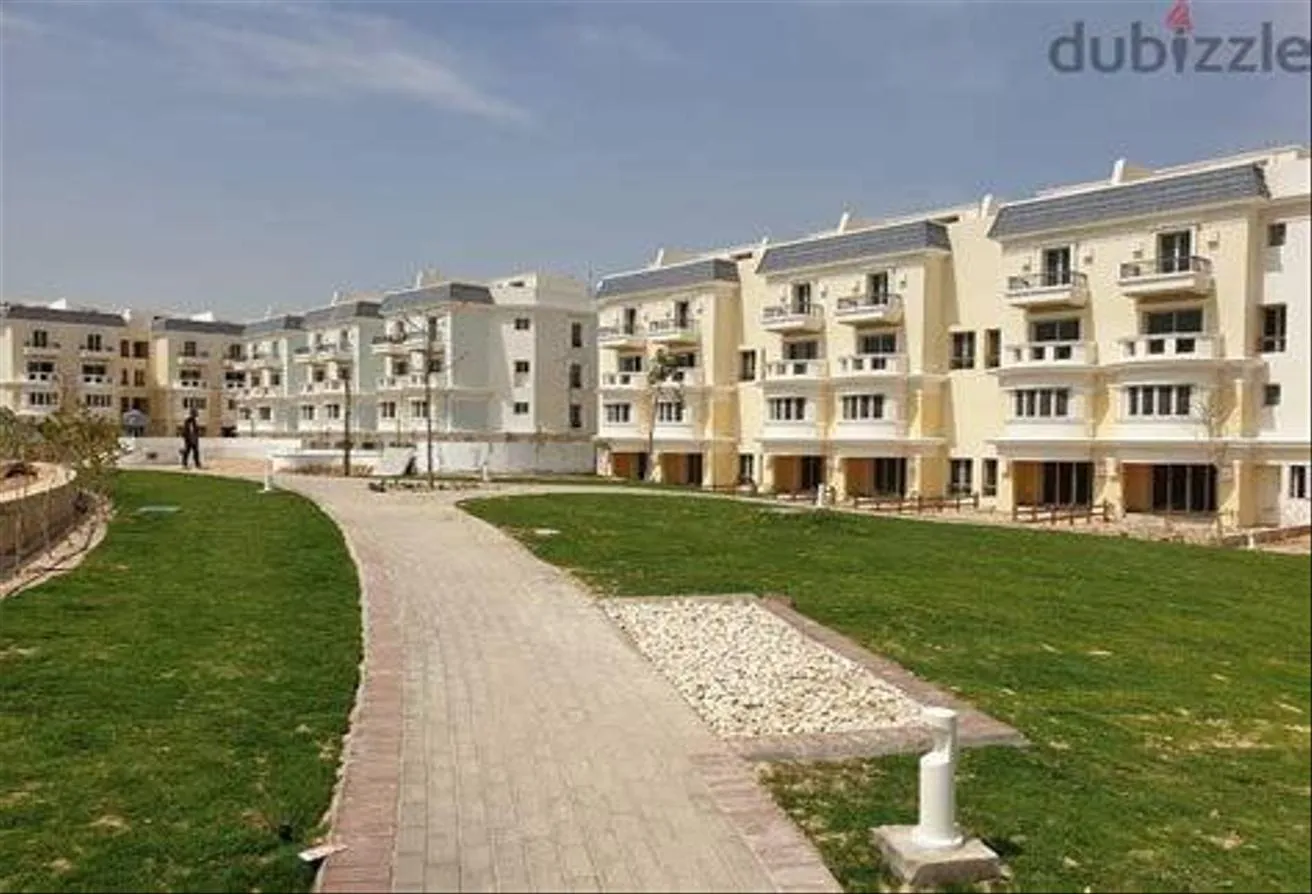 Sale in Mountain View Giza Plateau: بسعر لقطه لسرعه البيع اي فيلا روف برايم لوكيشن