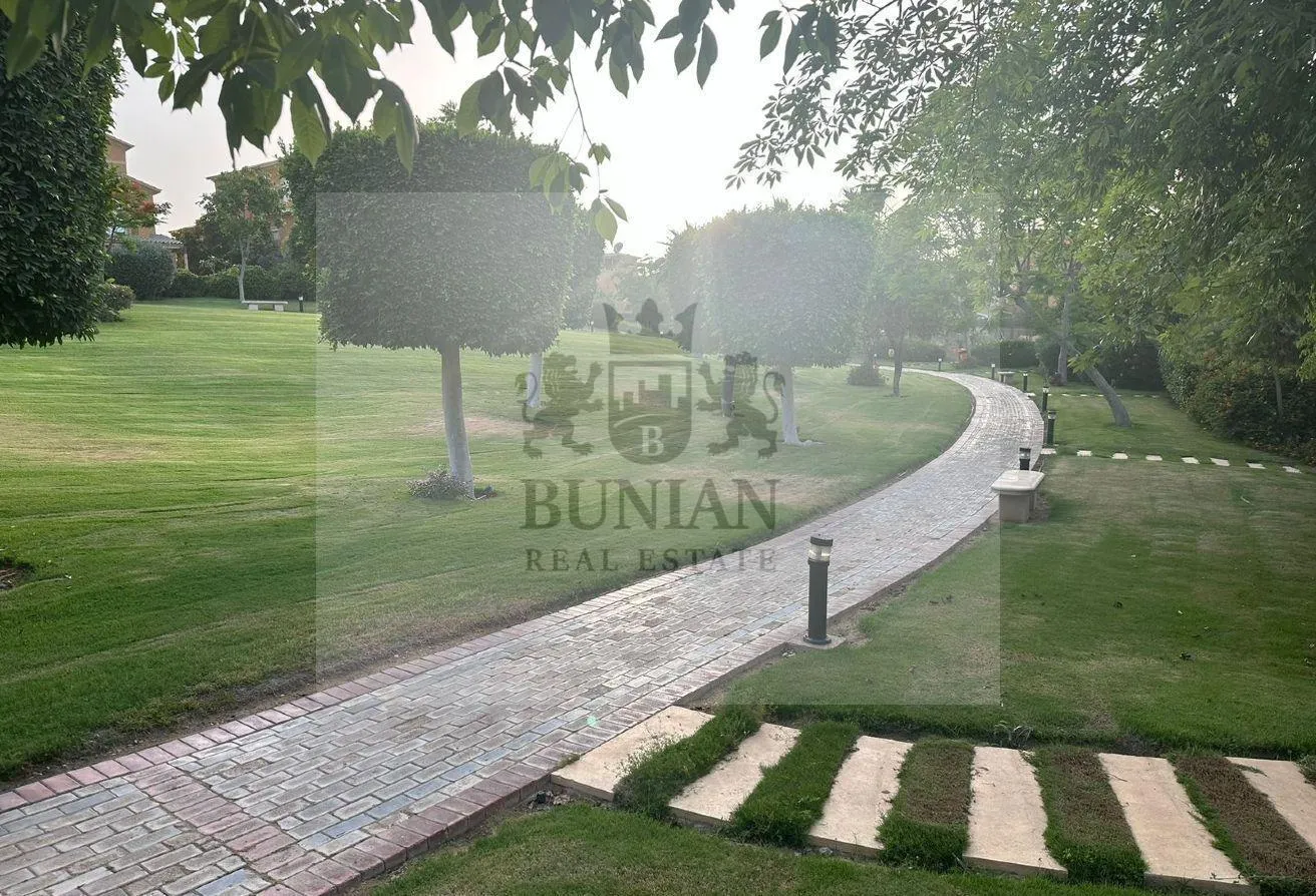 Sale in Dyar: quick sale" villa out of competition prim location