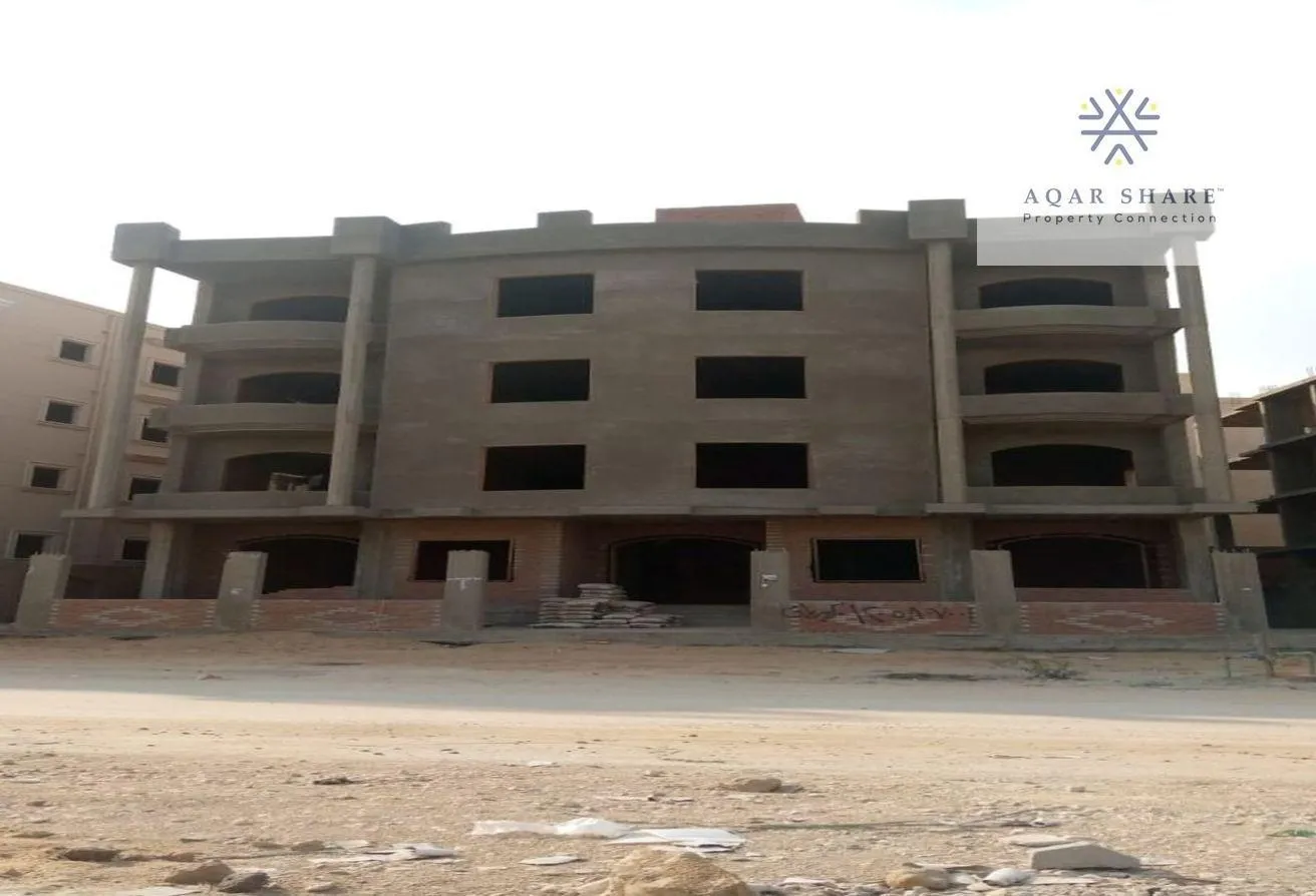Sale in New Lotus: عمارة للبيع في منطقة اللوتس علي شارع النوادي
