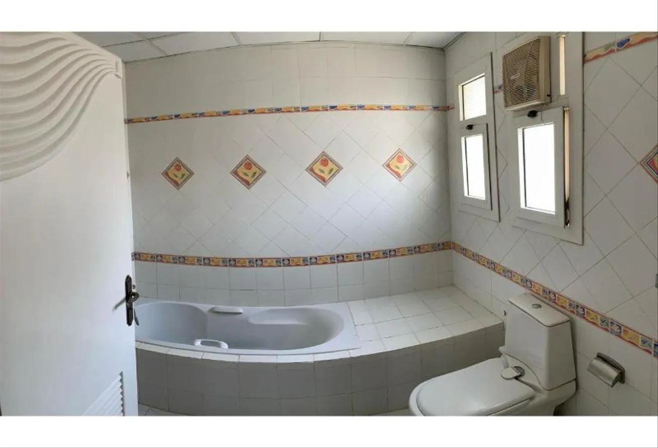 Gallery Image 9