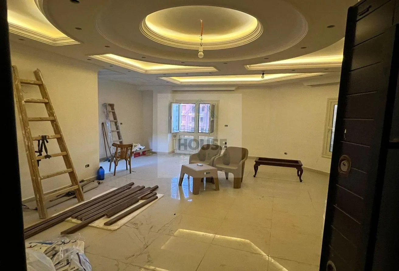 Sale in Green Residence 1: 198m super lux at very prime location District-7