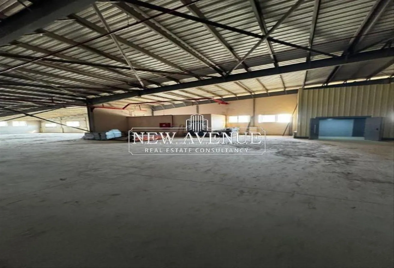 Rent in The Industrial Zone: مصنع للايجار في المنطقة الصناعية التجمع الخامس