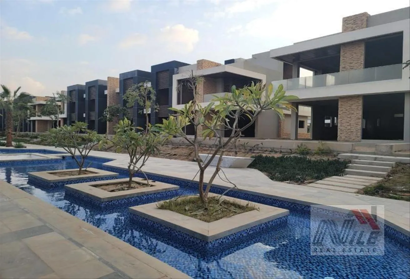 Sale in Midtown: Townhouse For Sale Dp 10% Installments Over 8years