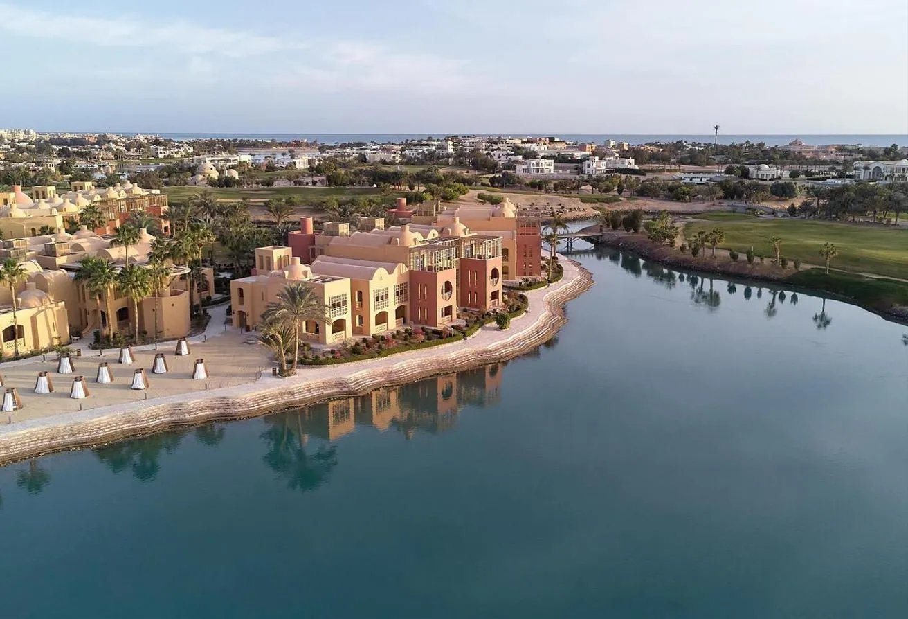 Sale in North Bay: TownHouse for sale in Gouna direct on open lagoon.
