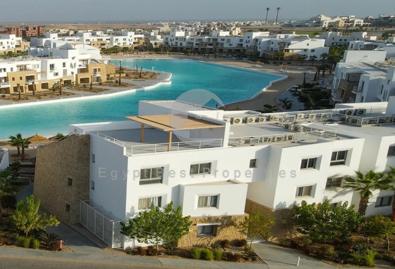 البيع في ام جمار: موقع مميز لفيلا 3 غرف نوم باطلاله مزدوجه بدون مقدم 