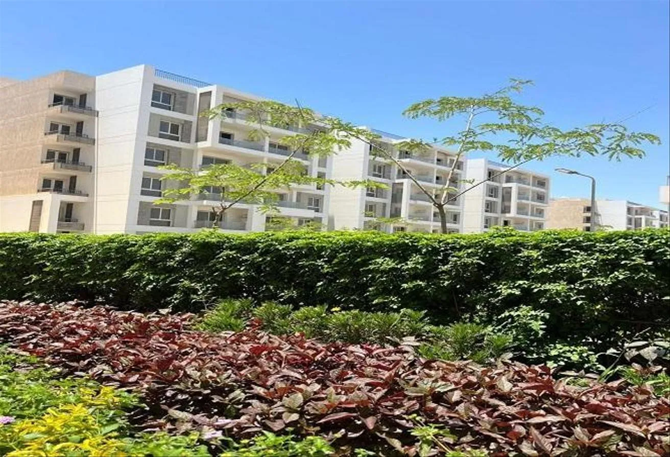 Sale in Beta Greens: Townhouse ready to move with roof .