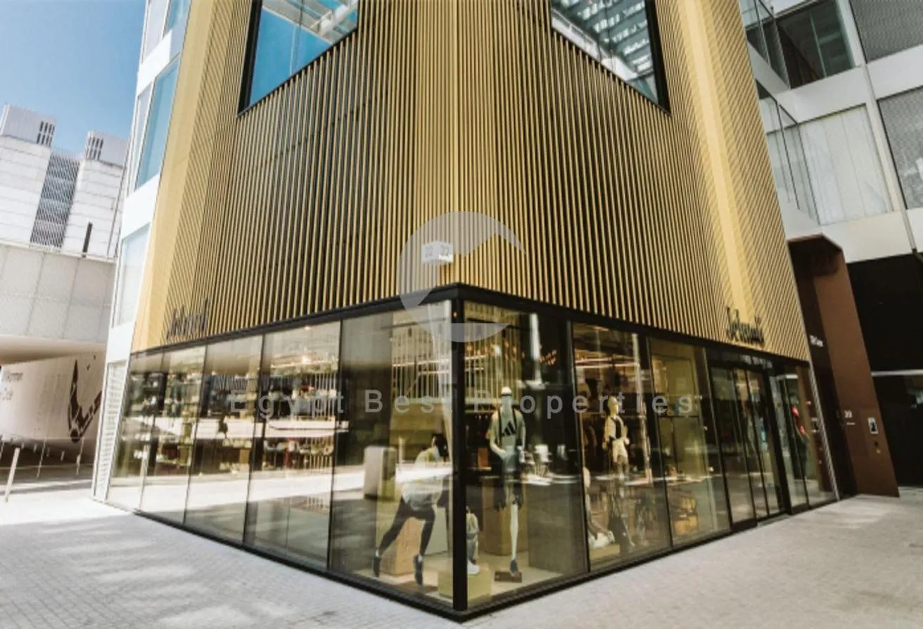 Sale in City Hall 90: Showroom for sale at city hall new cairo 10%dp