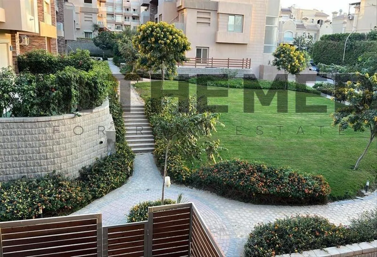 البيع في رايوس: أي فيلا جاردن للبيع شامل المطبخ والتكيفات بجوار MV 