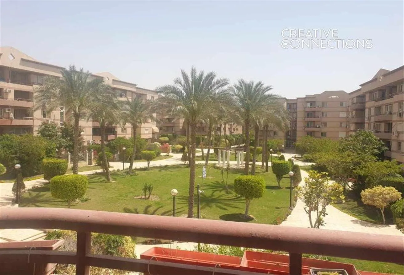 Sale in Rehab City Forth Phase: شقة بمساحة كبيرة ومميزة في القاهرة الجديدة