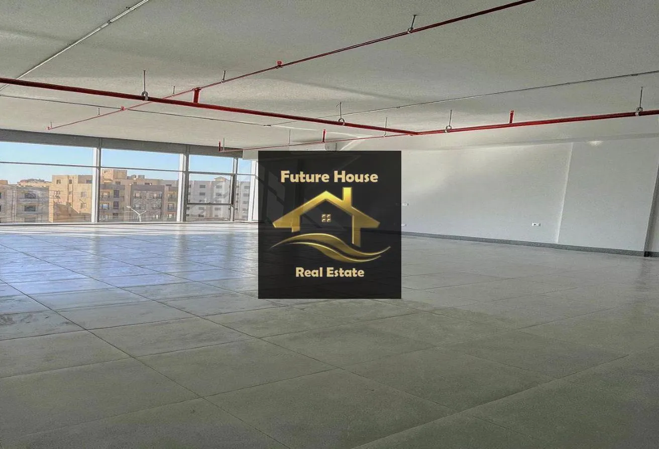 Rent in The Waterway View: مساحة مكتبية 530م  open Area مول واتر واي -التجمع