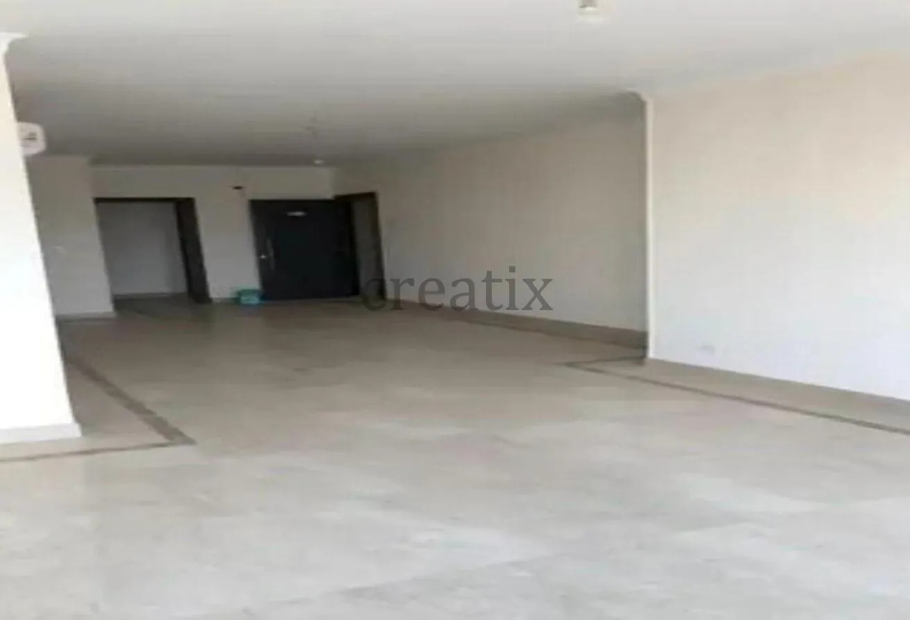 Sale in Westown: Clinic ACs, parking Prime Location 70M in Westown