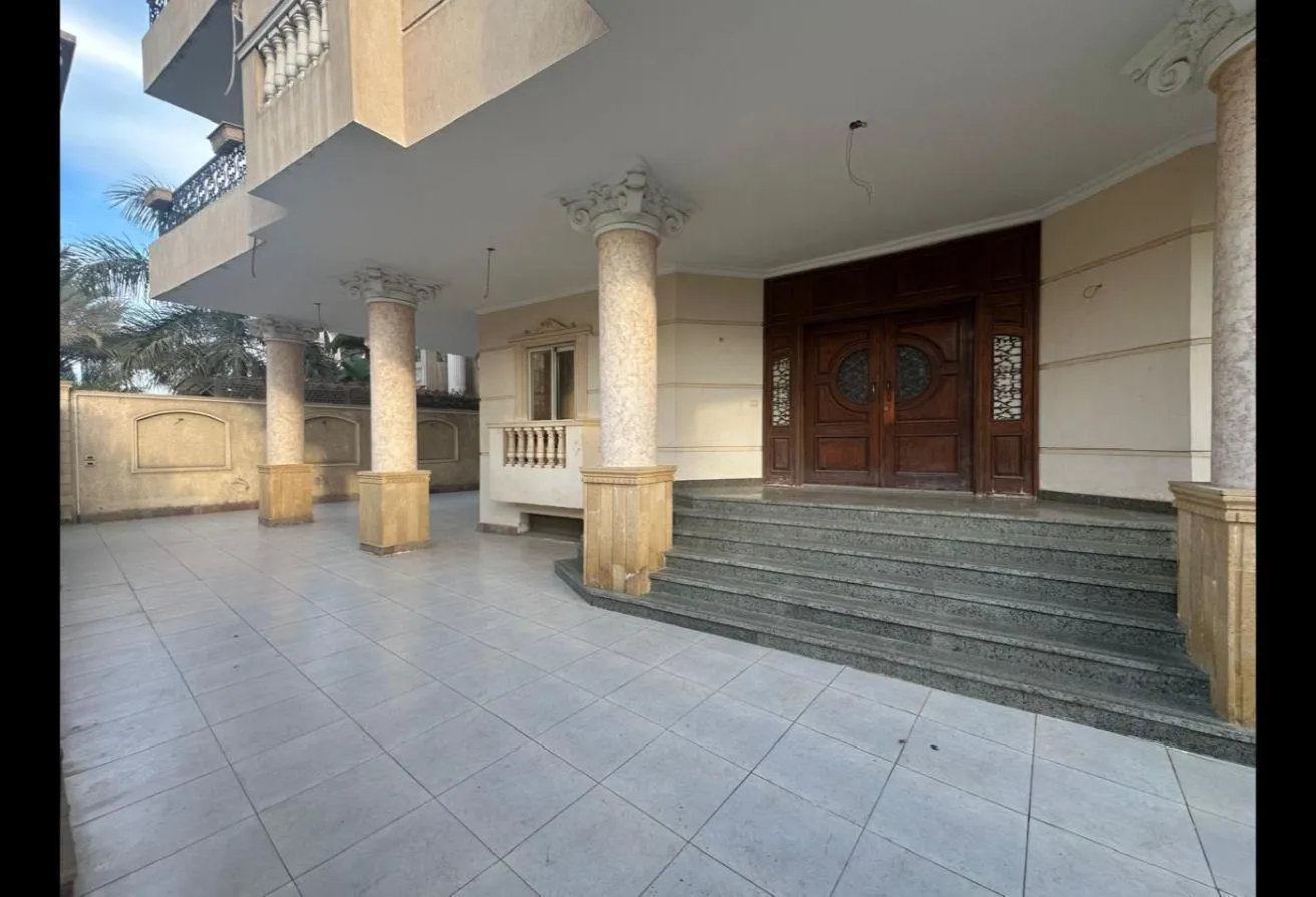 Rent in El Banafseg 1: Distinctive apartment rent semi-furnished Banafsaj