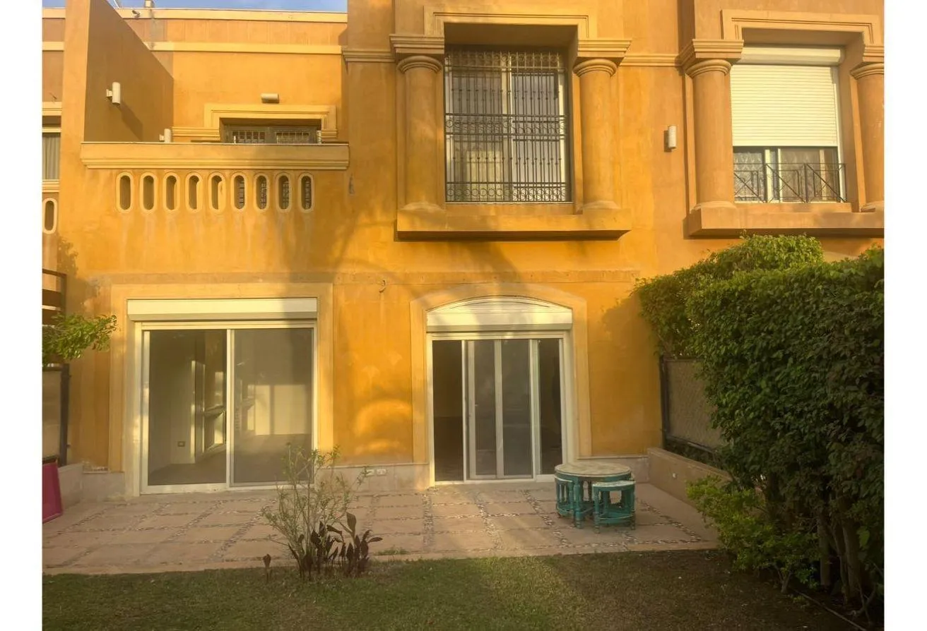 Rent in Royal Meadows: Townhouse for rent Sheikh Zayed with kitchen, ACS