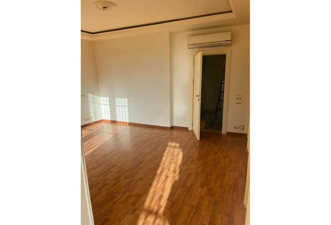 Gallery Image 16