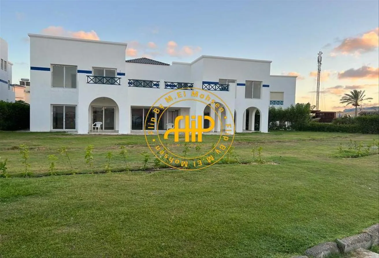 Sale in Stella Marina: Villa For Sale In Stella North Coast 1000M