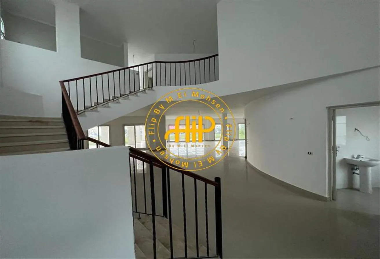 Gallery Image 12
