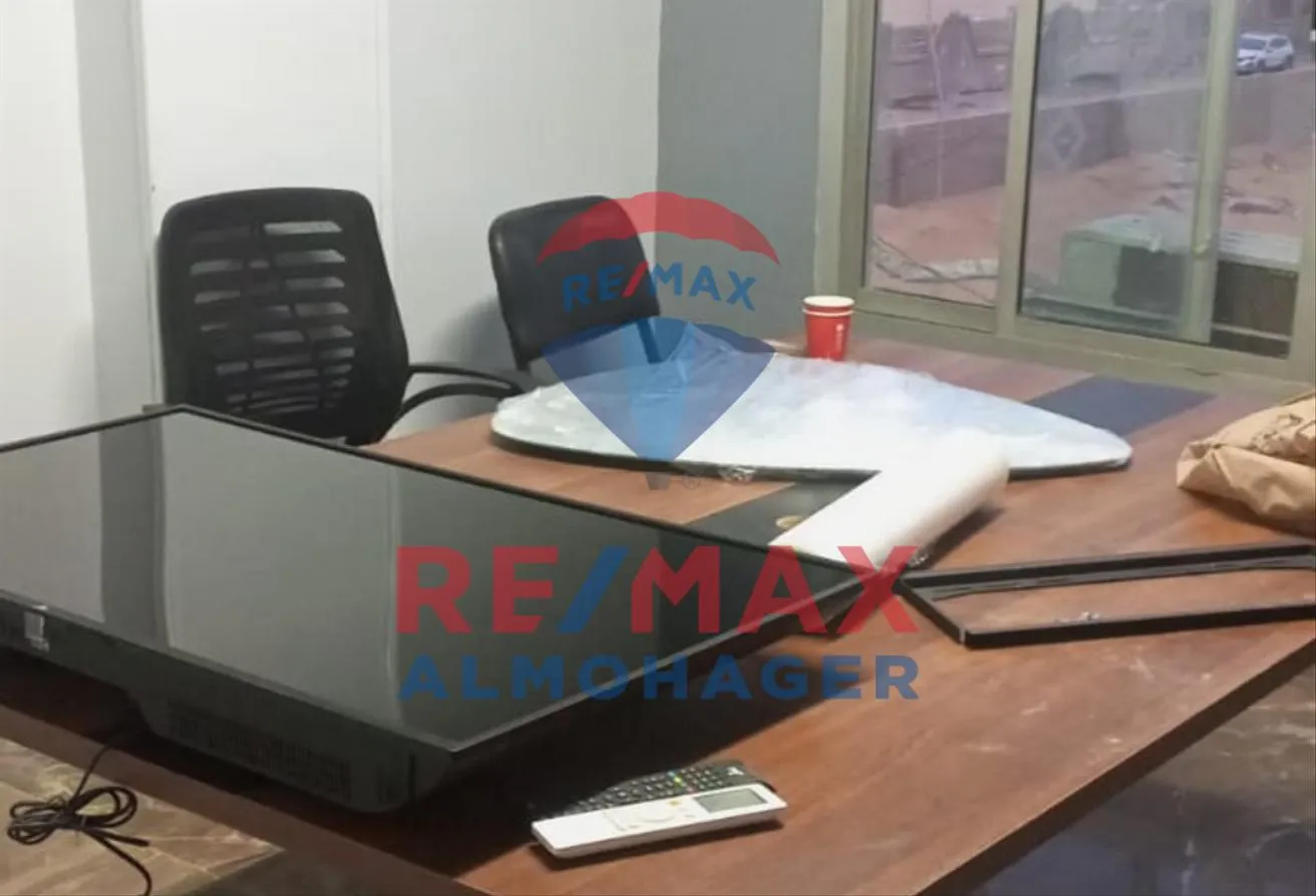 Rent in Al Mehwar Al Markazi: Affordable Office for Rent in Rana Mall